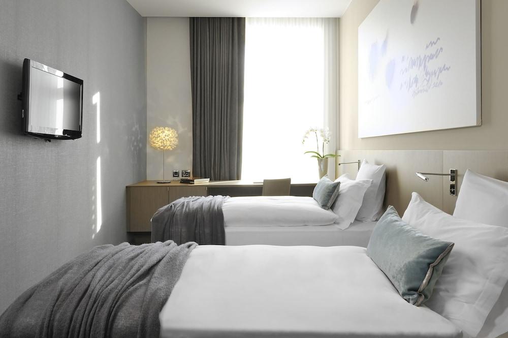 Hotel Cubo Ljubljana Exteriör bild